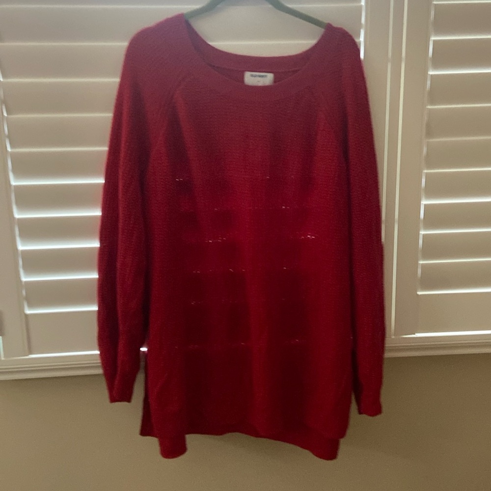 red old navy sweater